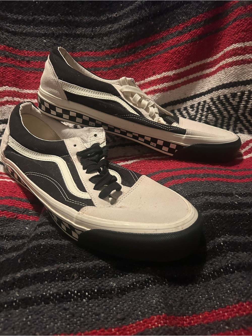 Vans Black and White Checkerboard Old Skool Low-Top Sneakers - Men